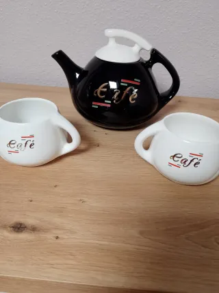Juego de café 2 tazas y cafetera