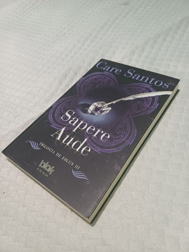 Trilogía de Eblus de Care Santos