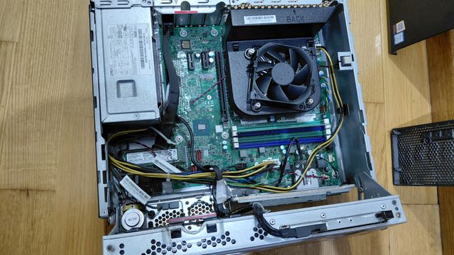 Lenovo ThinkCentre i5-7400 3.0 GHz