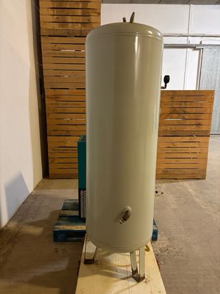 Compresor y calderín Renner