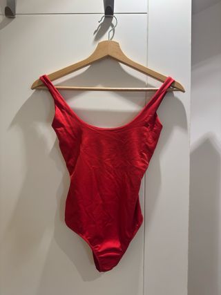 Body Bershka Rojo