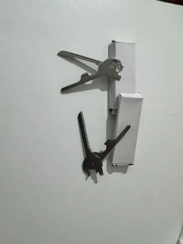 Llavero multiherramienta 6 en 1