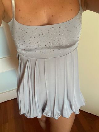 Vestitino con bretelline e brillantini