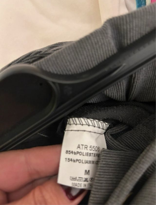 Gonna pantalone grigia con cintura