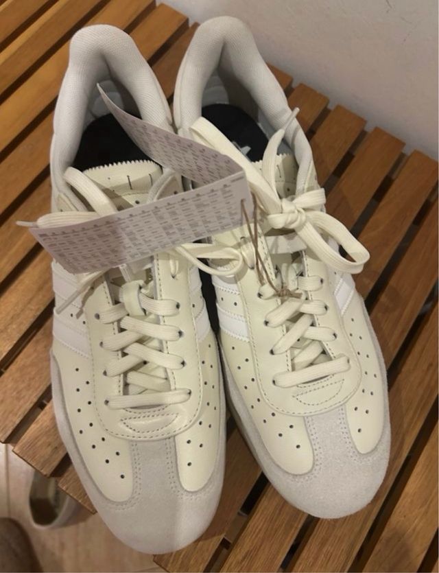 Zapatillas Adidas Velosamba Beige/Blanco