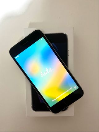 iPhone SE Negro/Plateado