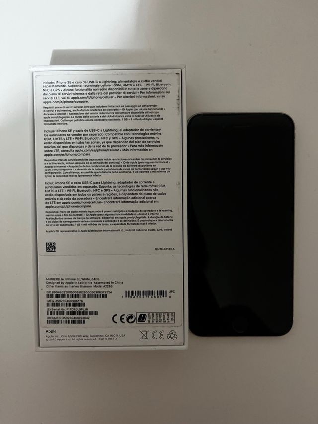 iPhone SE Negro/Plateado