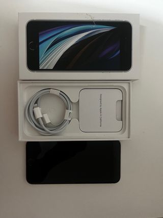 iPhone SE Negro/Plateado