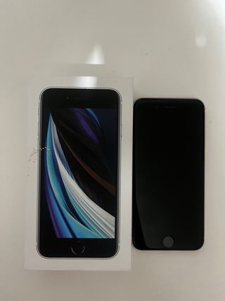 iPhone SE Negro/Plateado
