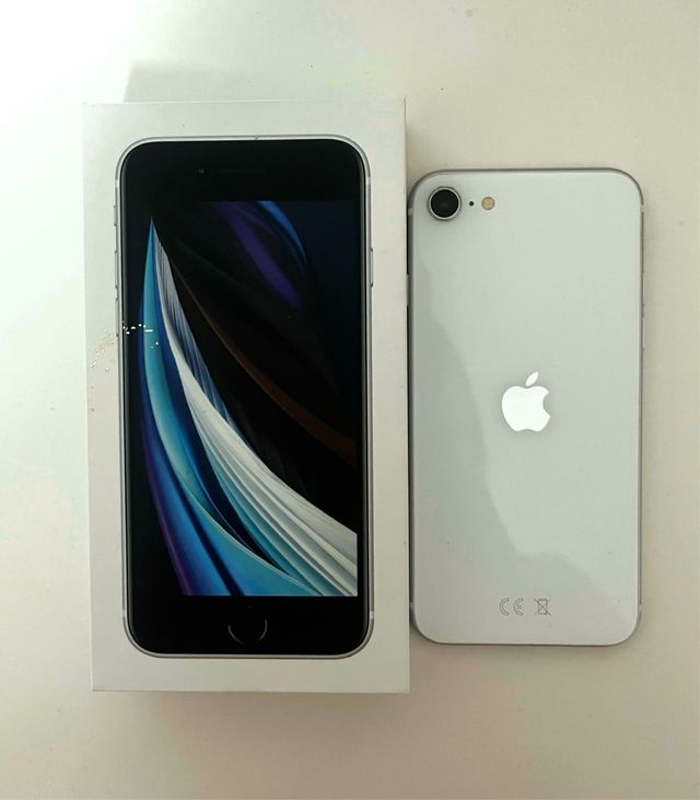 iPhone SE Negro/Plateado