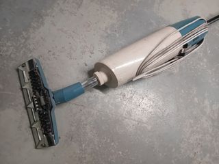 Scopa elettrica Hoover vintage anni '70