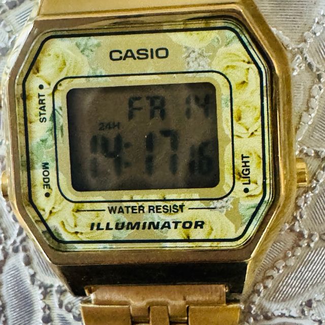 Orologio Casio LA680WGA-9CDF Oro