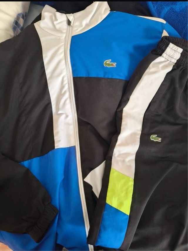 Conjunto Deportivo Lacoste + gratis pantalon