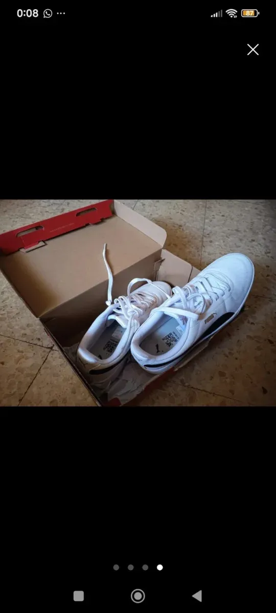 Zapatillas Puma Blancas y Negras