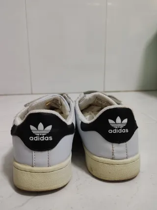 Adidas Superstar velcro Talla 35