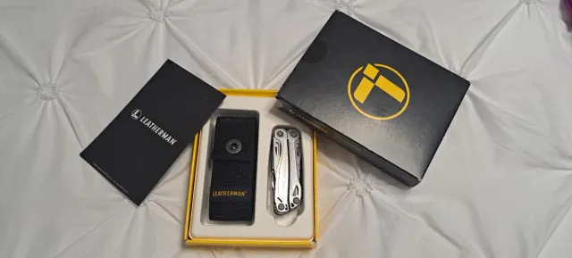 Multiherramienta  Leatherman mod. Sidekick 831439.