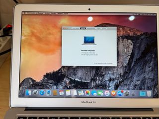 MacBook Air 13.3 128GB 4GB 2014 Plata