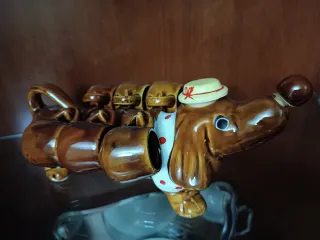 Simpática licorera cerámica