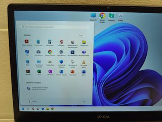 ONDA Intel SSD 256GB Ram 8GB FHD Borsa Mouse FHD