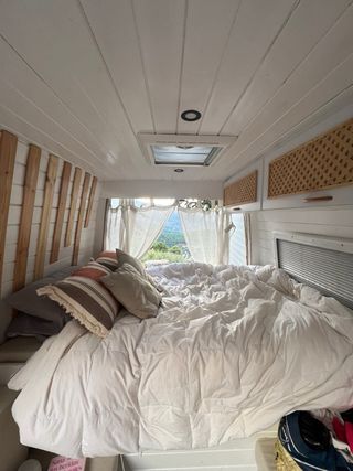 Furgoneta camperizada ( Camper )