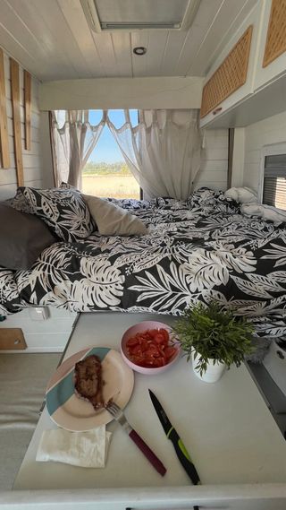 Furgoneta camperizada ( Camper )