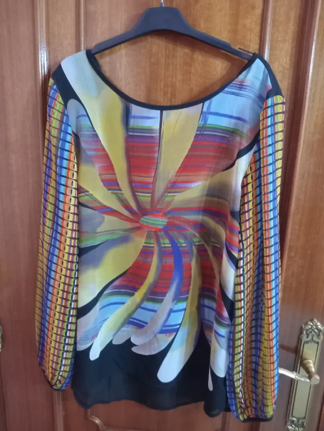 Blusa manga larga XL estampado floral