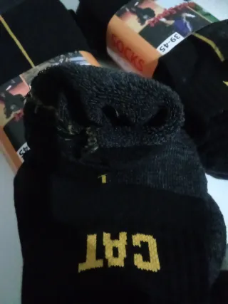 Calcetines CAT gordos negros y amarillos