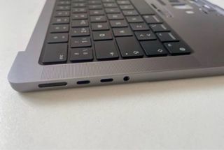 Teclado MacBook Pro M2 14’ A2779 Md. 2023 Original