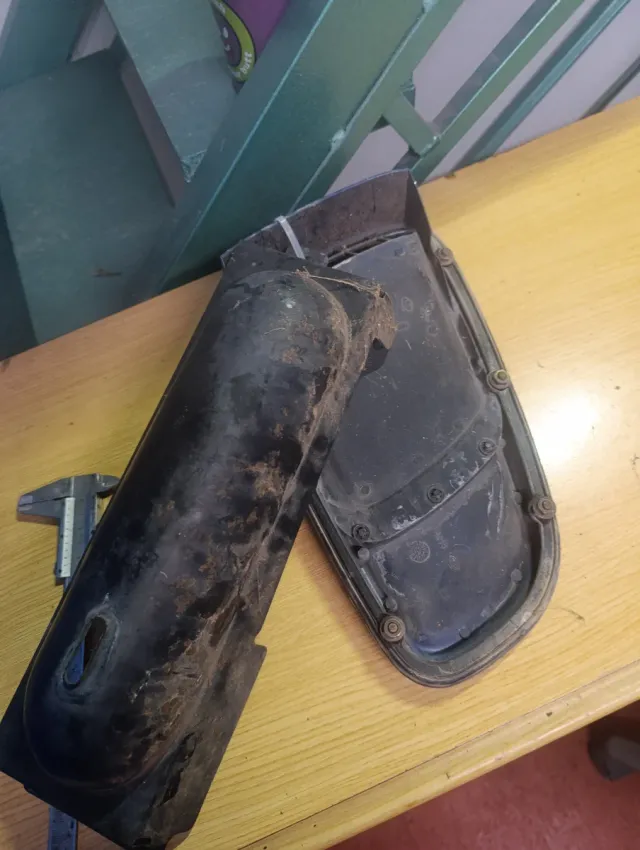 Entrada aire capó R19 16v Fase 2