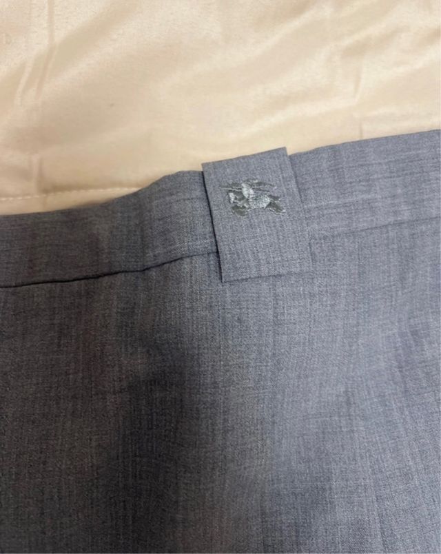 Pantalón de traje Burberry Talla 48 Gris