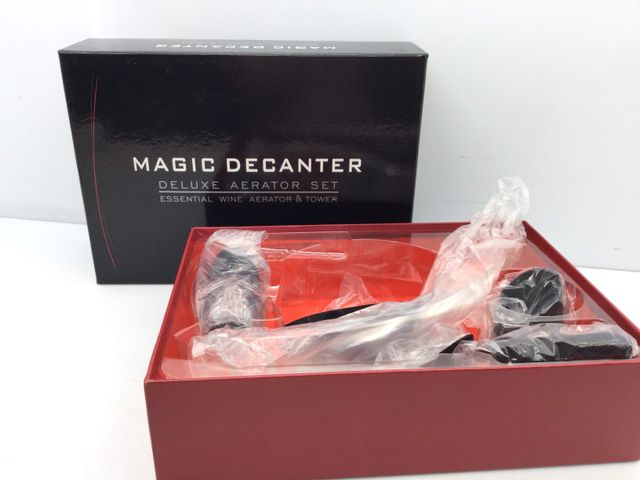 Magic Decanter Deluxe Aerator Set