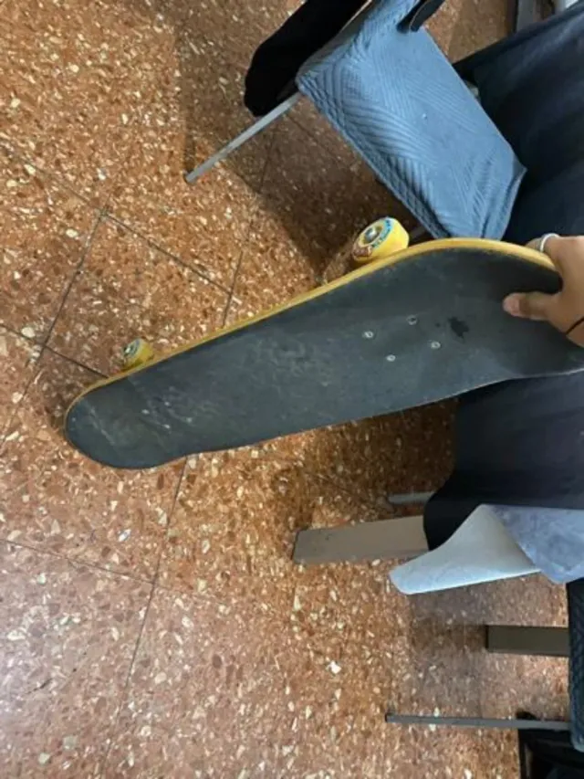 Patineta con diseño llamativo