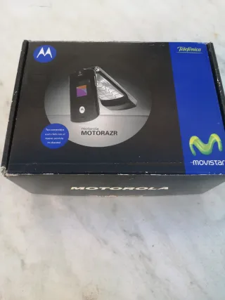 Telefono mobile Motorola RAZR V3 nero