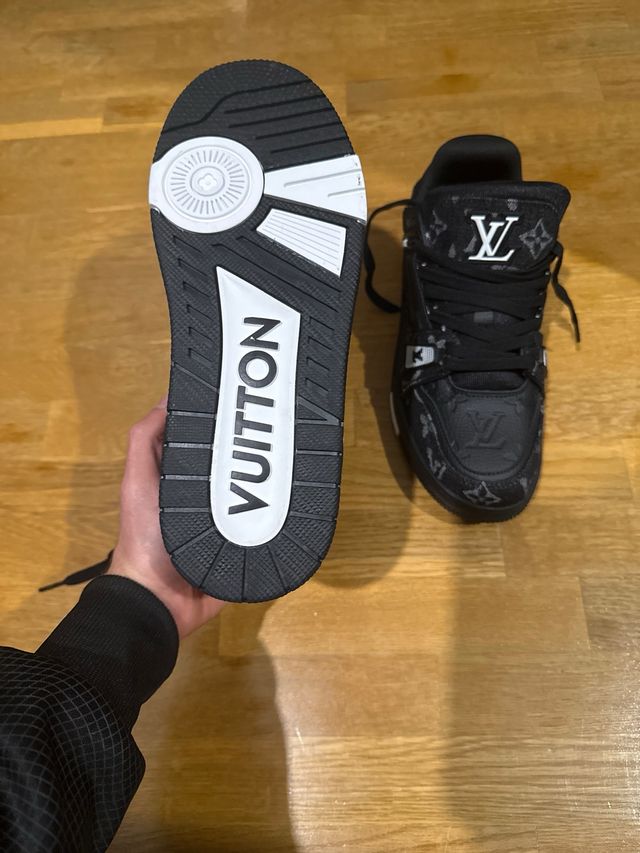 Zapatillas Louis Vuitton Negras y Grises