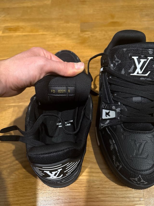 Zapatillas Louis Vuitton Negras y Grises