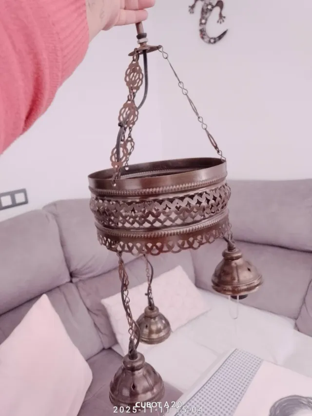 Lámpara colgante. (Negociable si hay que enviarlo)