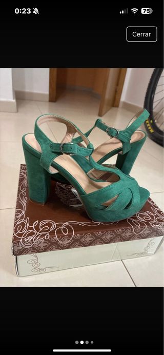 Zapatos tacón verde