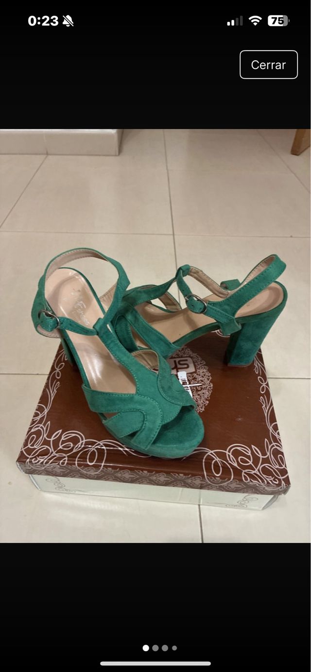 Zapatos tacón verde