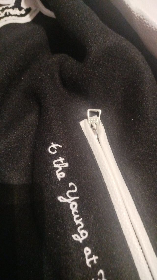 Chaqueta AMIRI Oversize Negra y Blanca