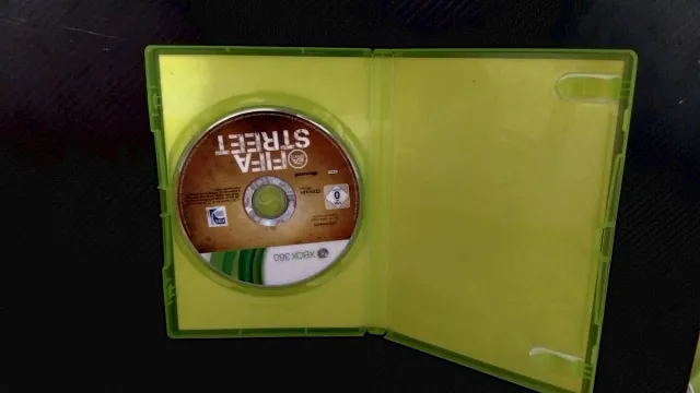 Lote 5 Juegos XBOX 360 FIFA y PES