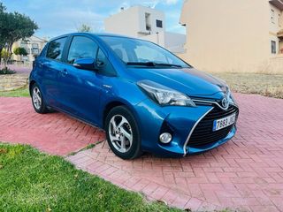 TOYOTA YARIS HYBRID ACTIVE 2017