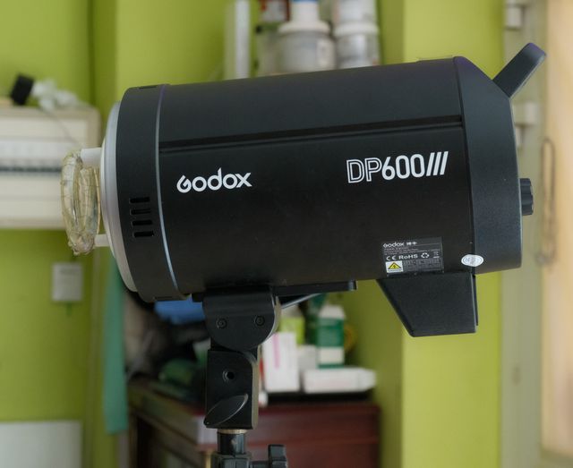 Flash Estudio Godox DP600III