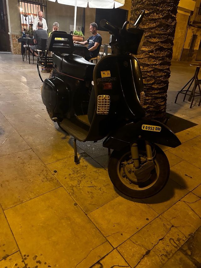 Vespa PK 75 - Muy buen estado ITV Y DOC al día