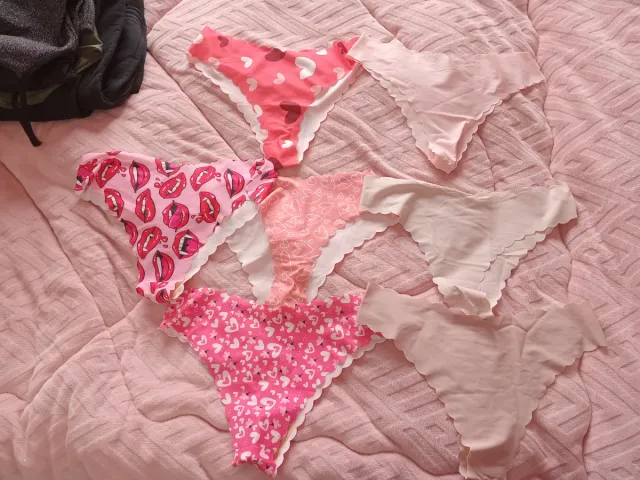 Lote 7 tangas XL sin estrenar