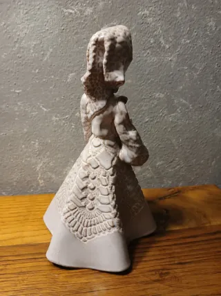 Statua S. Massidda con marca e firma