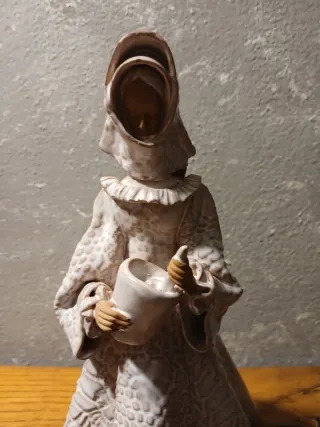 Statua S. Massidda con marca e firma