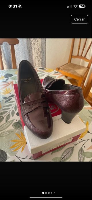 Zapatos de salón HUALUN marrones