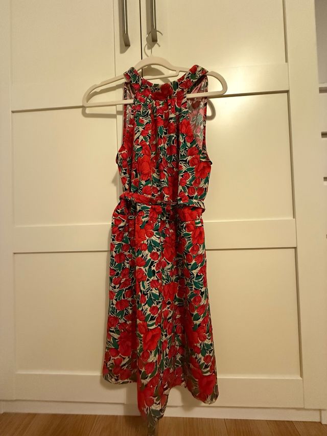 Vestido floral rojo y verde