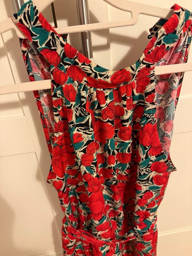 Vestido floral rojo y verde