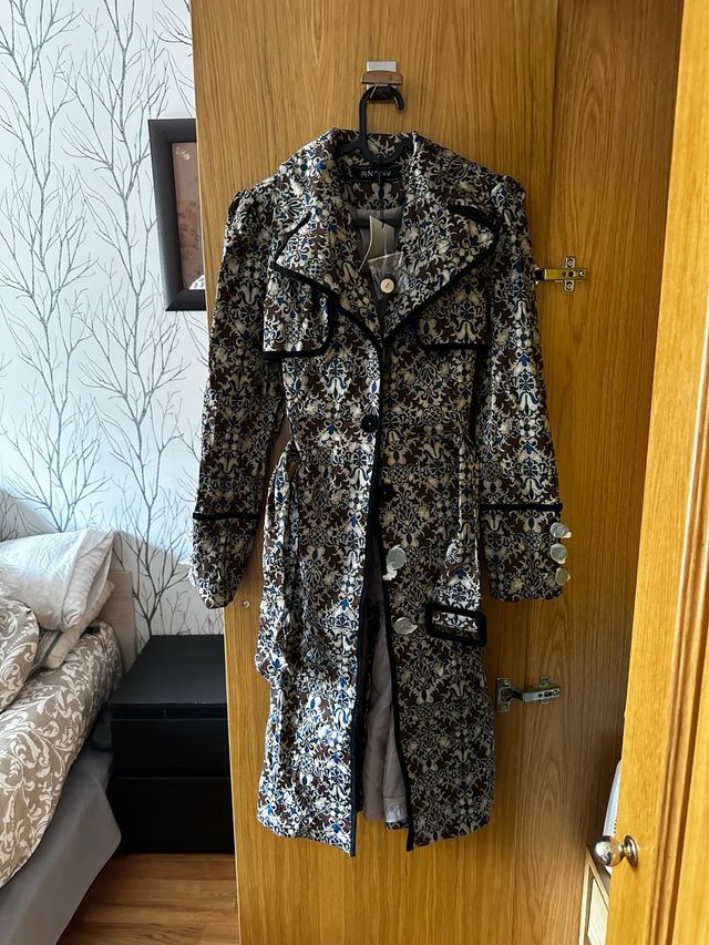 Gabardina mujer con estampado nueva talla s